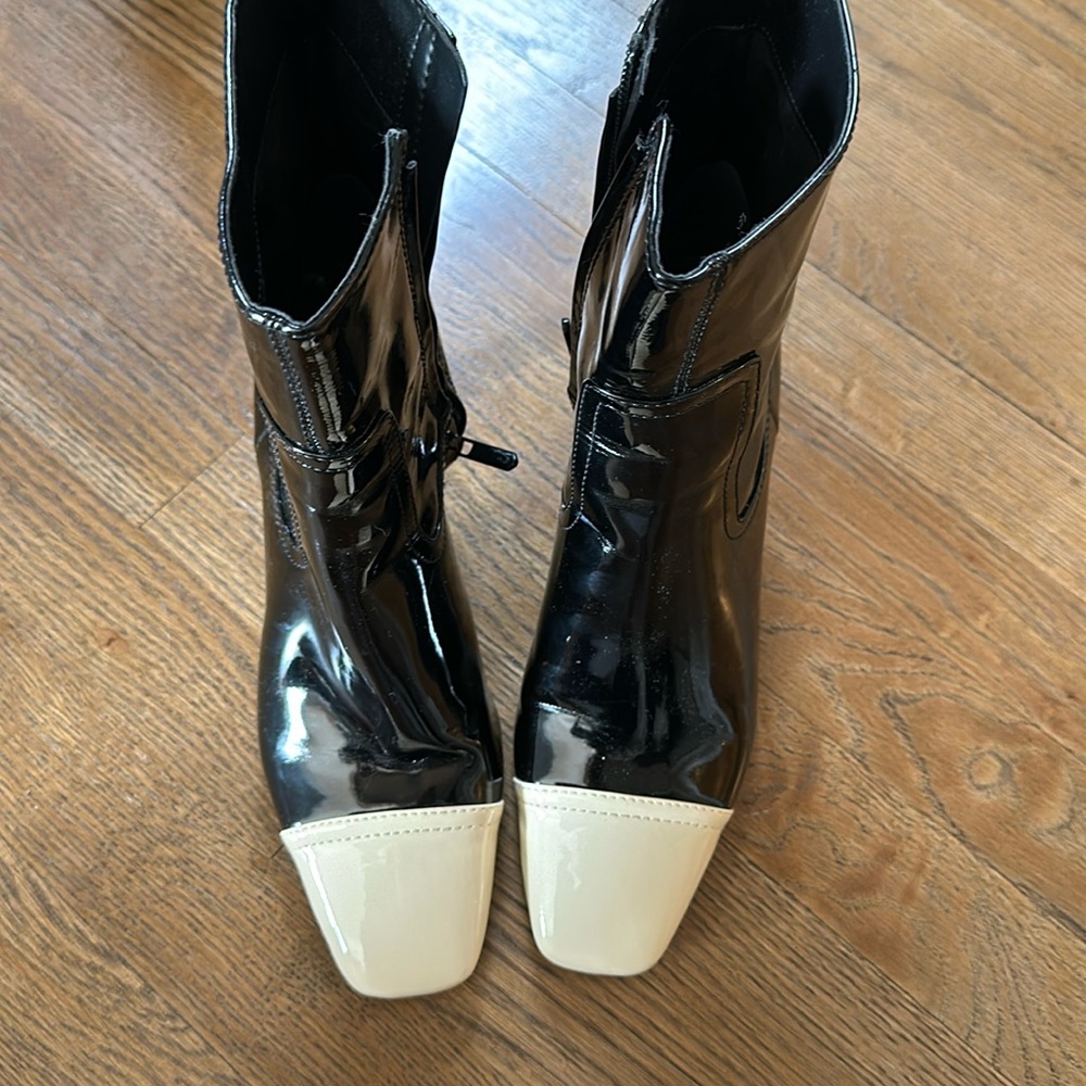 Sam Edelman Cap Toe bootie